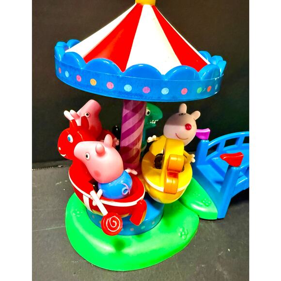 Peppa Pig Fun Fair Playset merry go round, walking bridge & Ferris wheel - Picture 3 of 5